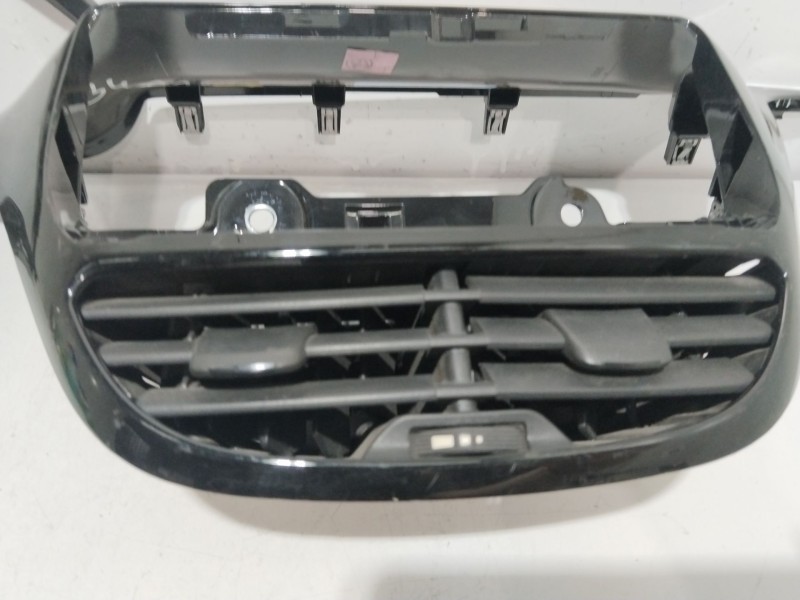 Recambio de moldura para peugeot 208 access referencia OEM IAM 9673830077  