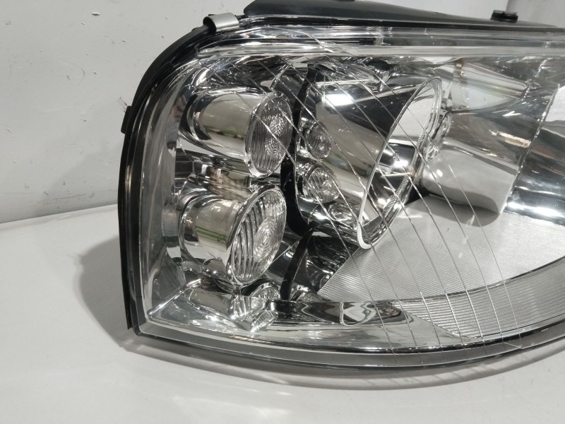 Recambio de faro derecho para seat alhambra (7v8, 7v9) 1.9 tdi referencia OEM IAM 084411148R  