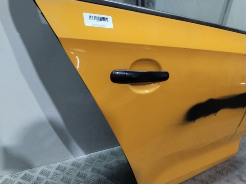 Recambio de puerta trasera derecha para seat toledo iv (kg3) 1.6 tdi referencia OEM IAM   AMARILLO Recambio de puerta trasera derecha para seat toledo iv (kg3) 1.6 tdi referencia OEM IAM   AMARILLO