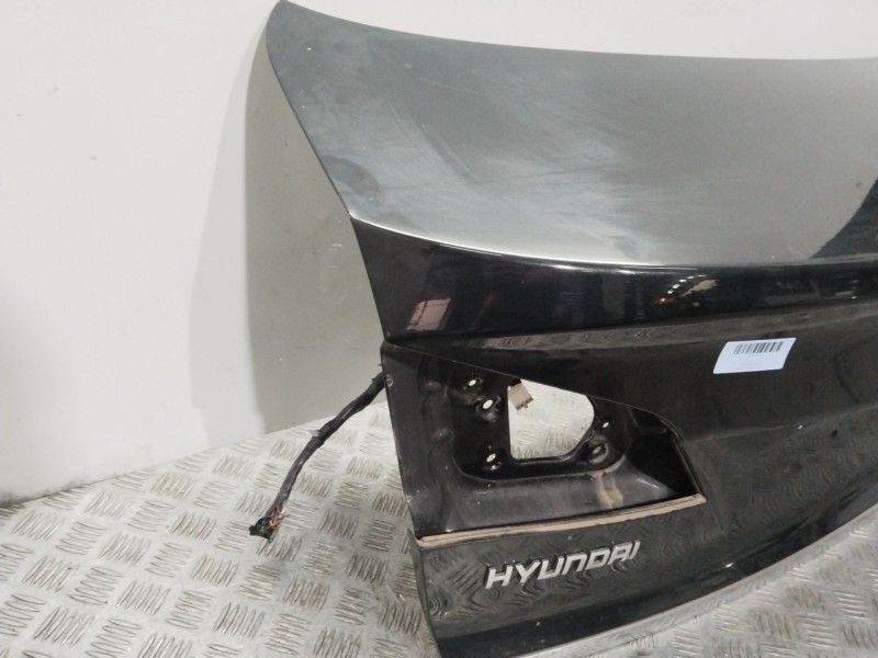 Recambio de tapa maletero para hyundai i40 i (vf) 1.7 crdi referencia OEM IAM   NEGRO