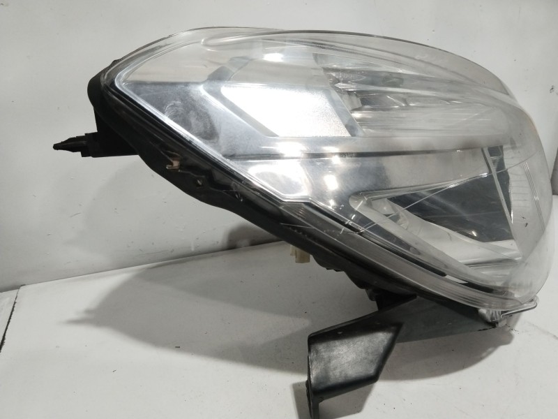 Recambio de faro derecho para dacia dokker furgoneta/monovolumen 1.5 dci (feaj) referencia OEM IAM 260102414R  