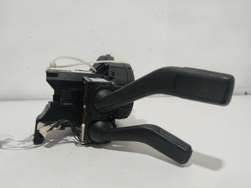 Recambio de mando multifuncion para volkswagen passat berlina (3c2) edition referencia OEM IAM 3C5953513R  3C0959653B