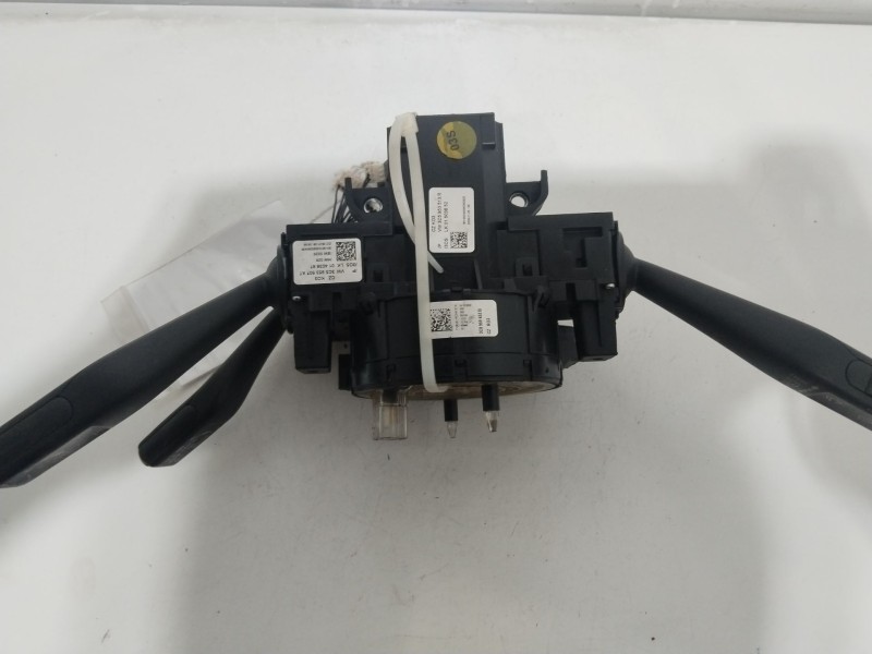Recambio de mando multifuncion para volkswagen passat berlina (3c2) edition referencia OEM IAM 3C5953513R  3C0959653B