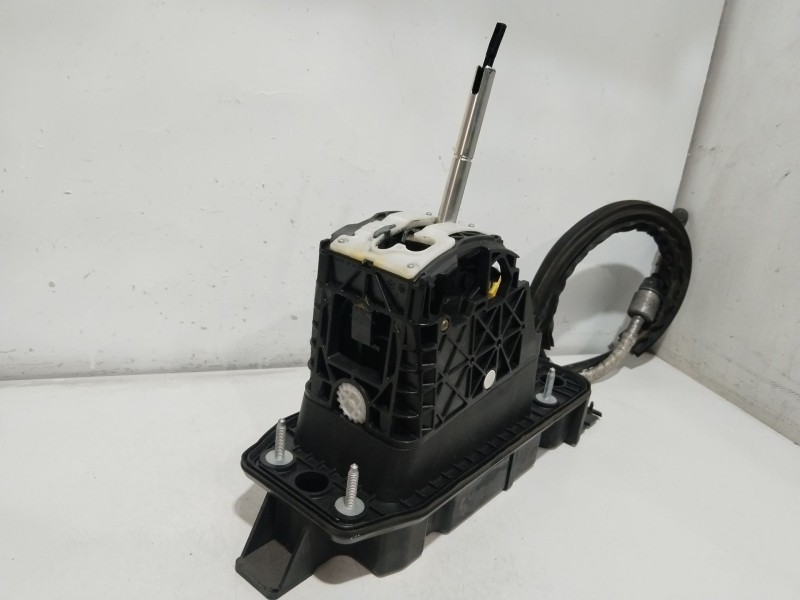 Recambio de palanca cambio para volkswagen scirocco iii (137, 138) 1.4 tsi referencia OEM IAM 1K0713061  1K1713025AD