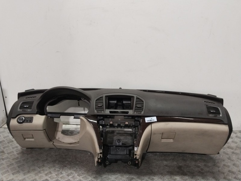 Recambio de salpicadero para opel insignia a sedán (g09) 2.0 cdti (69) referencia OEM IAM 20953073  