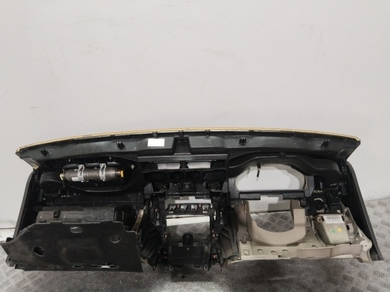 Recambio de salpicadero para opel insignia a sedán (g09) 2.0 cdti (69) referencia OEM IAM 20953073  