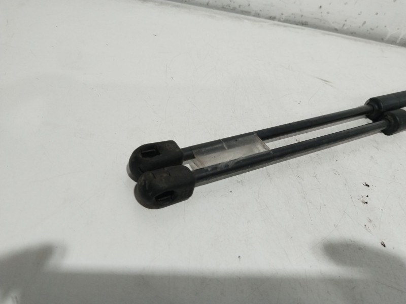Recambio de amortiguadores maletero / porton para fiat punto berlina (176) 60 sx referencia OEM IAM 0007734566  