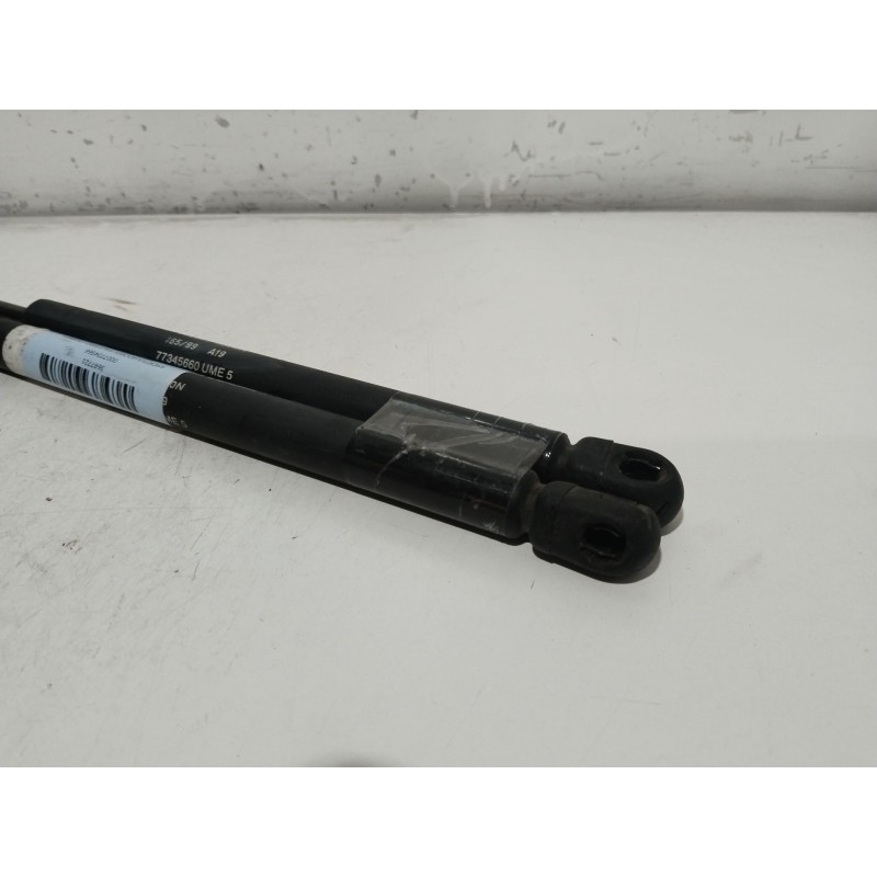 Recambio de amortiguadores maletero / porton para fiat punto berlina (176) 60 sx referencia OEM IAM 0007734566  