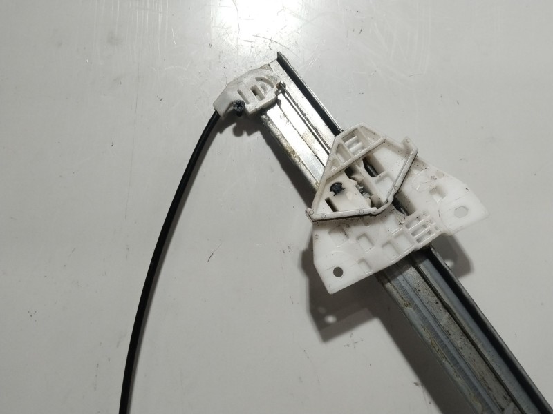 Recambio de elevalunas delantero derecho para mazda 3 berlina (bk) 2.0 sportive referencia OEM IAM G22C5858X  