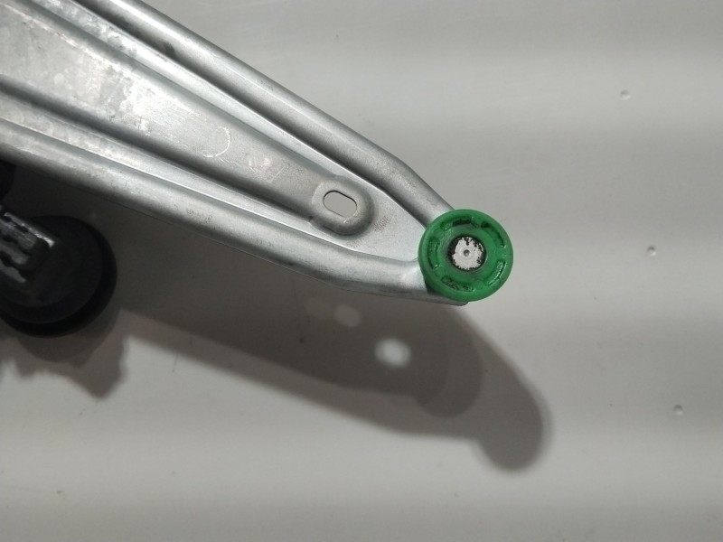 Recambio de elevalunas trasero derecho para toyota auris (_e15_) 1.6 (zre151_) referencia OEM IAM 6983002210  857200D120