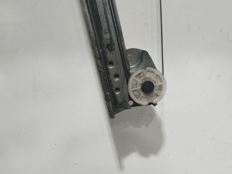 Recambio de elevalunas delantero izquierdo para citroën c1 (pm_, pn_) 1.4 hdi referencia OEM IAM 400843B  