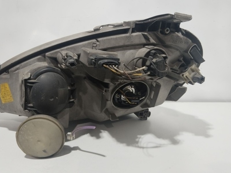 Recambio de faro derecho para mercedes-benz clase a (w168) a 160 (168.033, 168.133) referencia OEM IAM 0301192202  