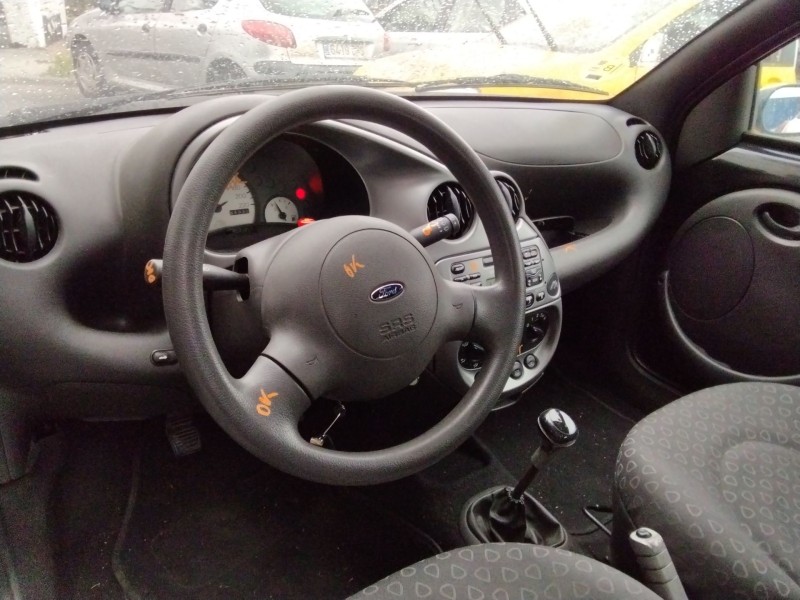 ford ka (rb_) del año 2001 ford ka (rb_) del año 2001
