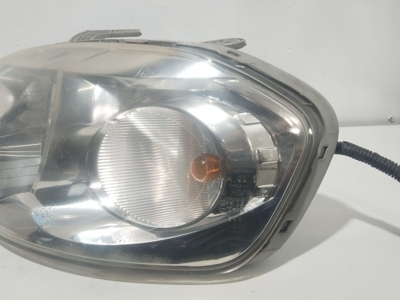 Recambio de faro izquierdo para chevrolet aveo / kalos sedán (t200) 1.4 referencia OEM IAM 96650521  