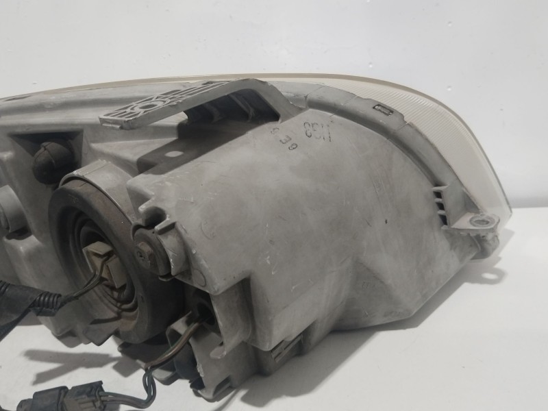 Recambio de faro izquierdo para chevrolet aveo / kalos sedán (t200) 1.4 referencia OEM IAM 96650521  