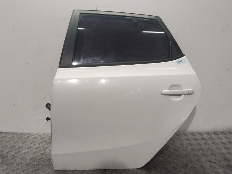 Recambio de puerta trasera izquierda para hyundai i30 (fd) 1.6 crdi referencia OEM IAM 770032L010  
