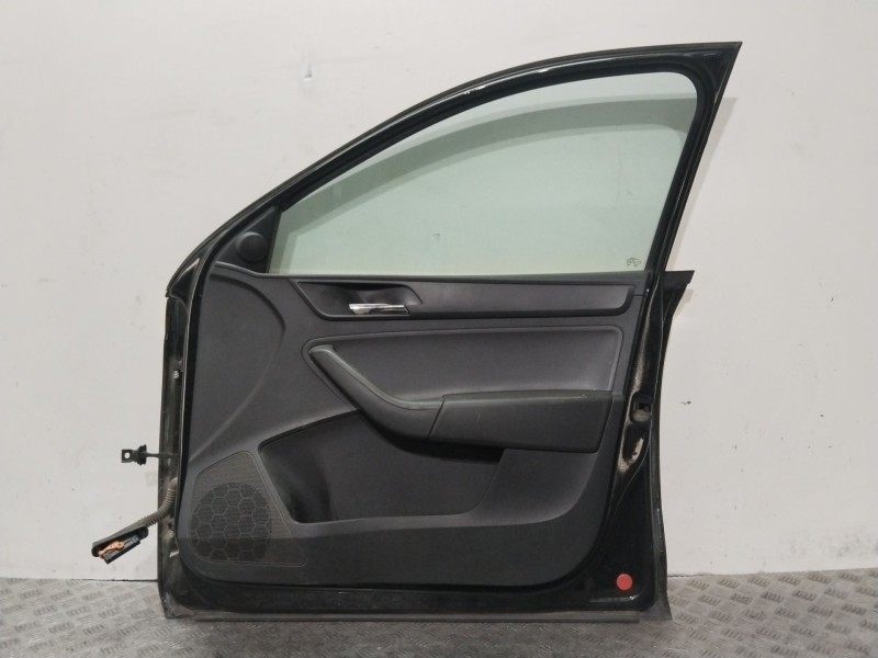 Recambio de puerta delantera derecha para seat toledo iv (kg3) 1.6 tdi referencia OEM IAM   AMARILLO