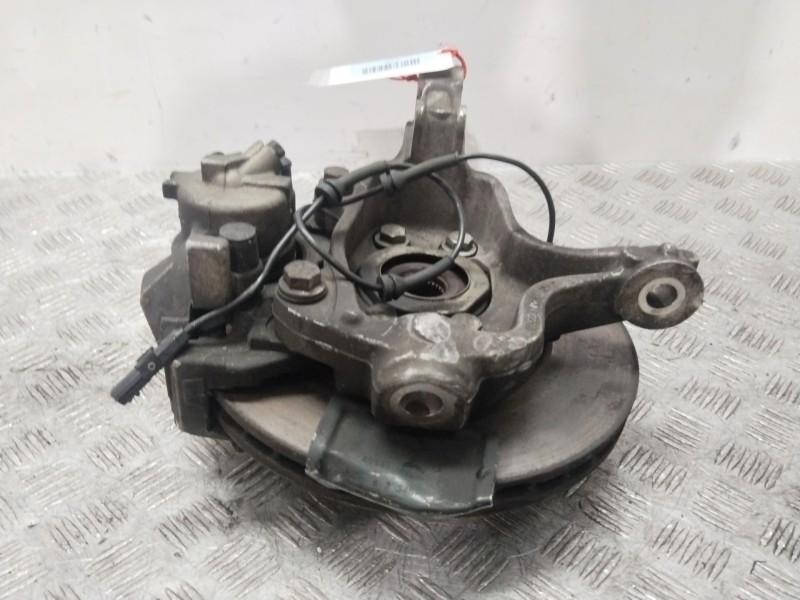 Recambio de mangueta delantera derecha para renault laguna iii privilege referencia OEM IAM 400140006R  