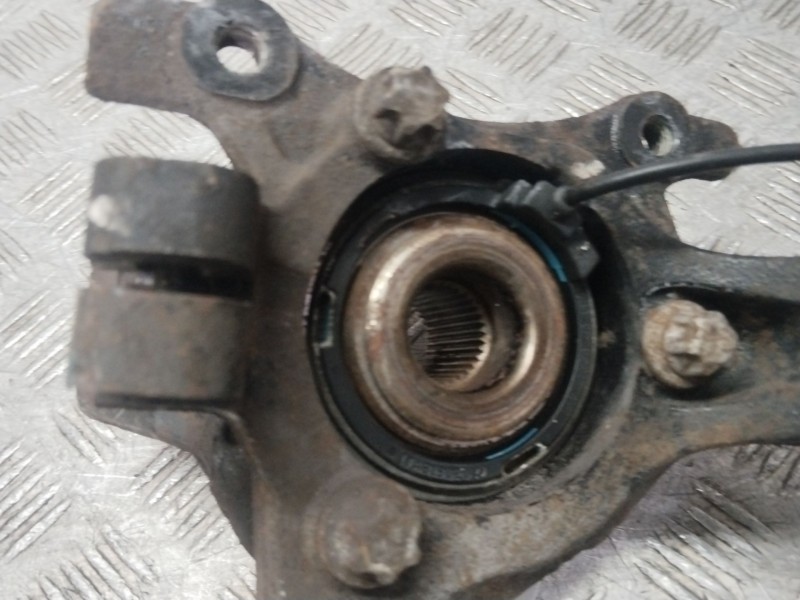 Recambio de mangueta delantera derecha para opel astra gtc cosmo referencia OEM IAM 5308033  