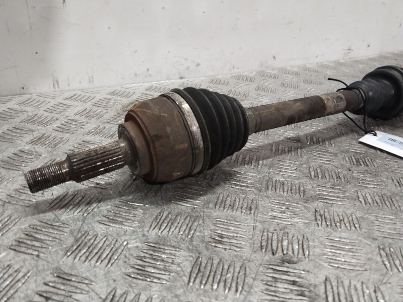 Recambio de transmision delantera derecha para renault scenic ii confort authentique referencia OEM IAM 8200198015  