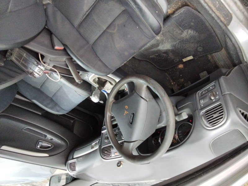 volvo v40 station wagon (645) del año 2004