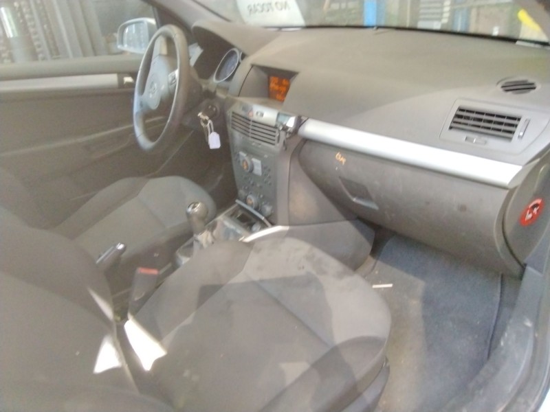 opel astra h (a04) del año 2007