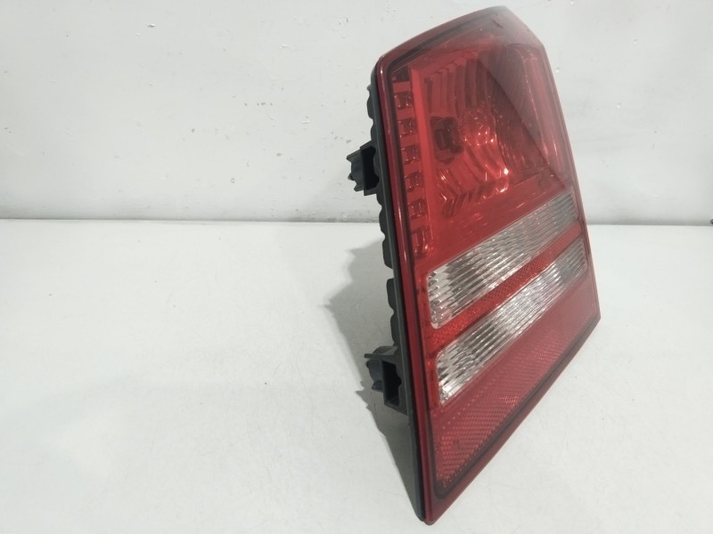 Recambio de piloto trasero derecho interior para dodge journey 2.0 crd referencia OEM IAM 04806368AF  04806368AC