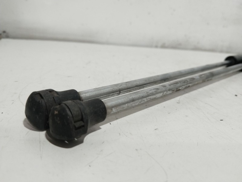 Recambio de amortiguadores maletero / porton para peugeot 106 (s2) referencia OEM IAM X2  