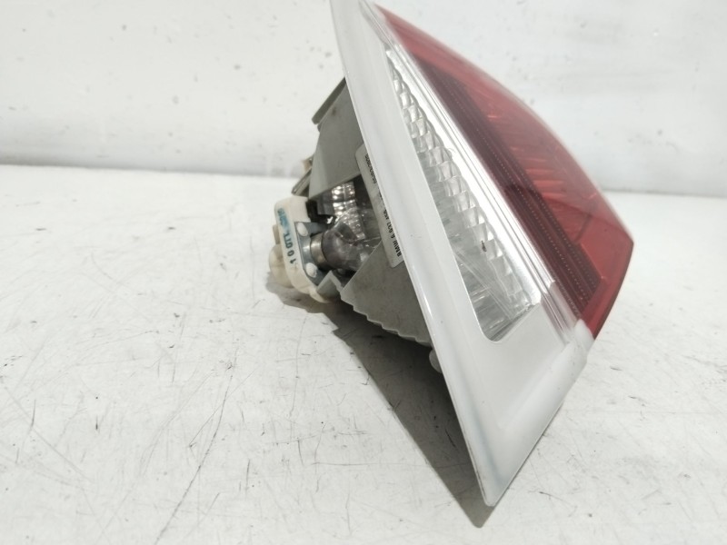 Recambio de piloto porton trasero izquierdo para bmw 3 (e90) 318 d referencia OEM IAM 6444366  