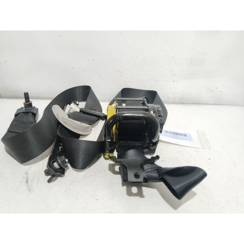 Recambio de cinturon seguridad delantero izquierdo para kia ceed tourer (cd) 1.6 crdi 136 referencia OEM IAM 88810J7100ED  88810