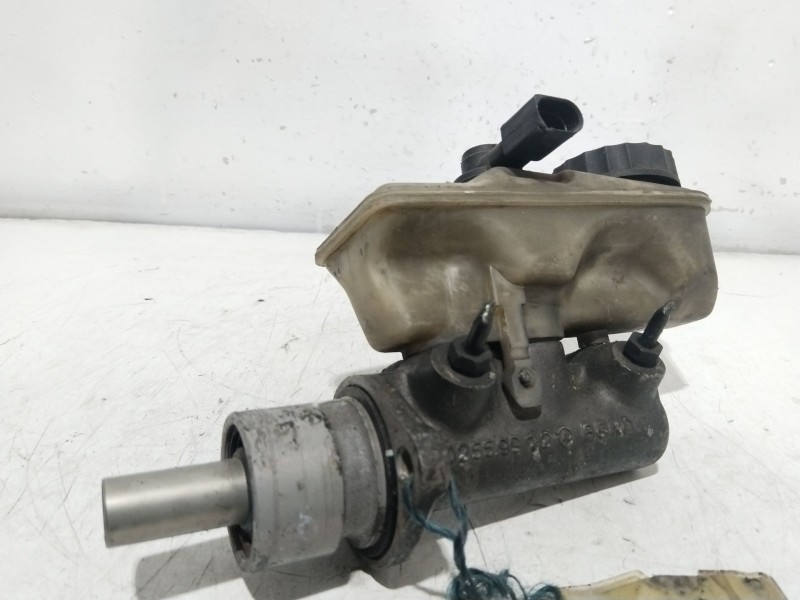 Recambio de bomba freno para volkswagen polo berlina (6n1) air referencia OEM IAM 1H1698019A  