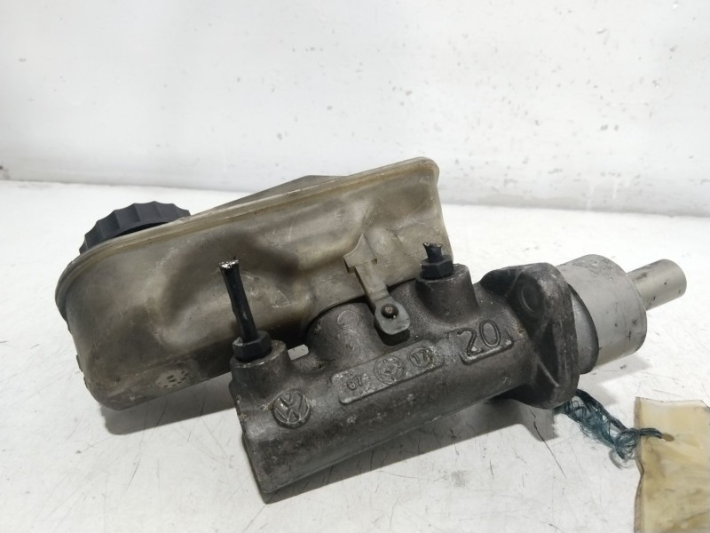 Recambio de bomba freno para volkswagen polo berlina (6n1) air referencia OEM IAM 1H1698019A  