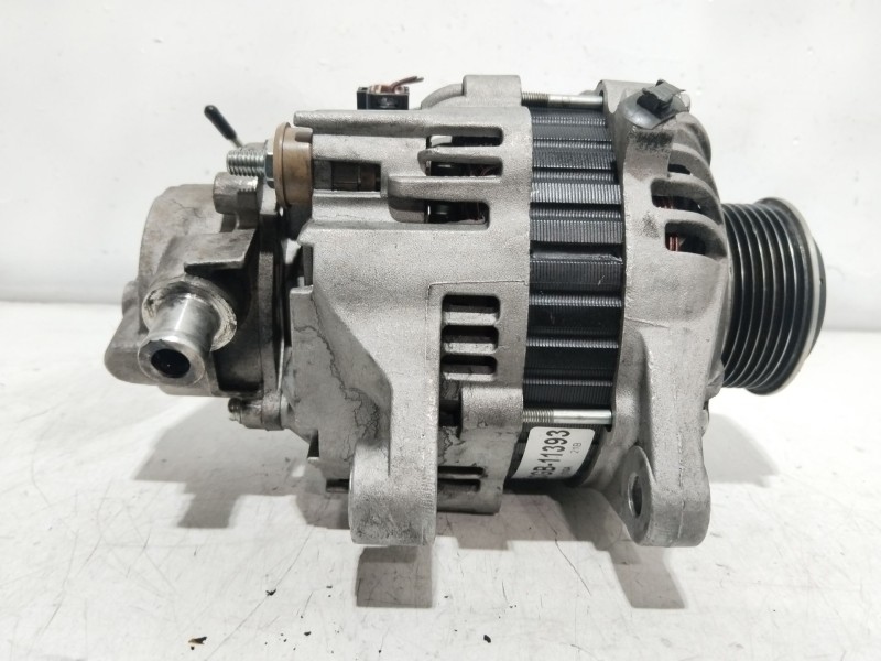 Recambio de alternador para kia sorento i (jc) 2.5 crdi referencia OEM IAM CGB11393 373004A112 