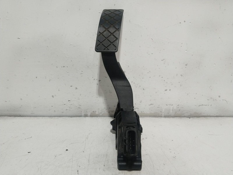 Recambio de pedal acelerador para audi a3 sportback (8va, 8vf) 1.4 tfsi referencia OEM IAM   
