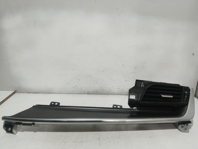 Recambio de aireador delantero derecho para nissan x-trail iii (t32_, t32r, t32rr) 1.3 dig-t referencia OEM IAM 684116RB0A  