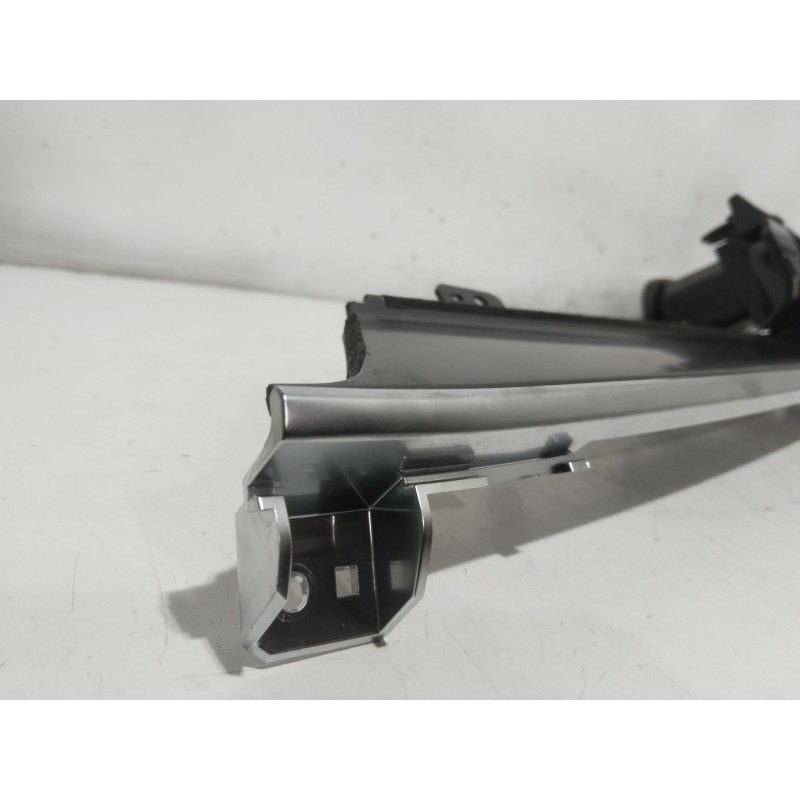 Recambio de aireador delantero derecho para nissan x-trail iii (t32_, t32r, t32rr) 1.3 dig-t referencia OEM IAM 684116RB0A  