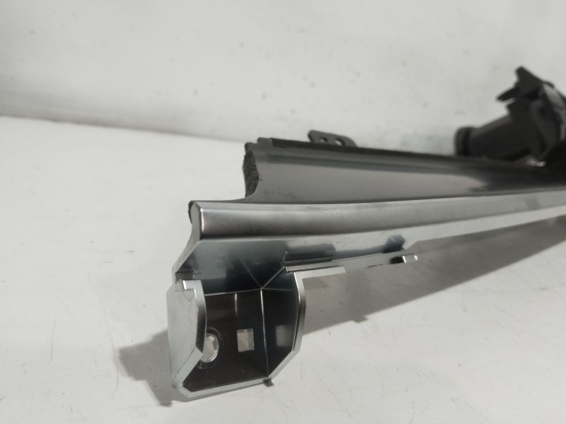 Recambio de aireador delantero derecho para nissan x-trail iii (t32_, t32r, t32rr) 1.3 dig-t referencia OEM IAM 684116RB0A  