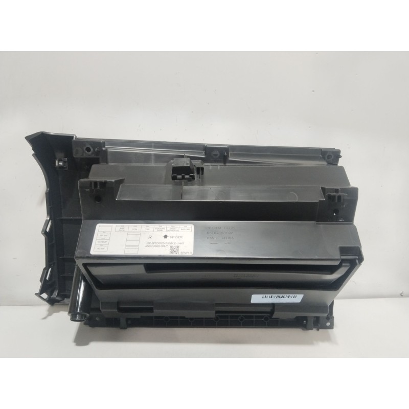 Recambio de guantera para nissan x-trail iii (t32_, t32r, t32rr) 1.3 dig-t referencia OEM IAM 681026RB0A  