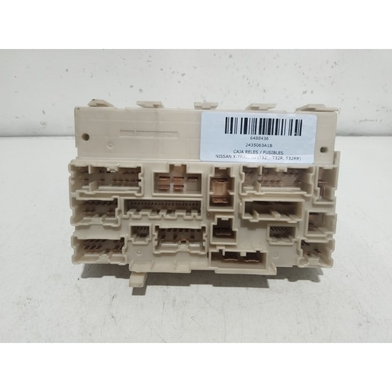 Recambio de caja reles / fusibles para nissan x-trail iii (t32_, t32r, t32rr) 1.3 dig-t referencia OEM IAM 2435063A1B  
