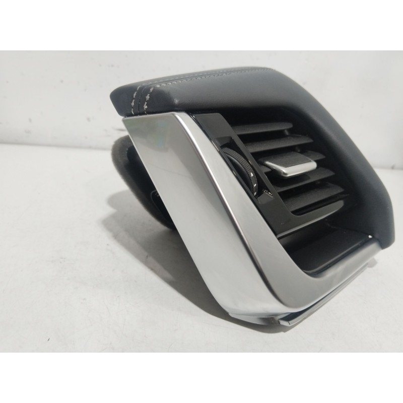 Recambio de aireador delantero izquierdo para nissan x-trail iii (t32_, t32r, t32rr) 1.3 dig-t referencia OEM IAM 682106RB0A  