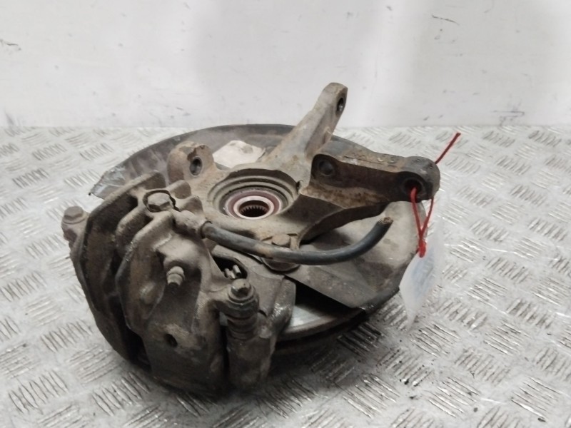 Recambio de mangueta delantera izquierda para volvo s40 i (644) 1.9 di referencia OEM IAM 30884172  