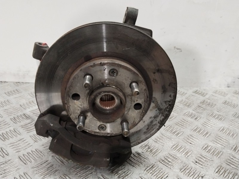 Recambio de mangueta delantera izquierda para chevrolet aveo / kalos sedán (t200) 1.4 referencia OEM IAM 96535190  