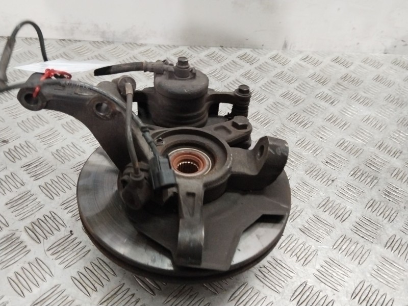 Recambio de mangueta delantera izquierda para chevrolet aveo / kalos sedán (t200) 1.4 referencia OEM IAM 96535190  