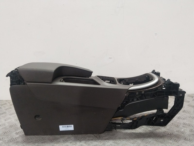 Recambio de consola central para opel insignia a sedán (g09) 2.0 cdti (69) referencia OEM IAM 13289020  
