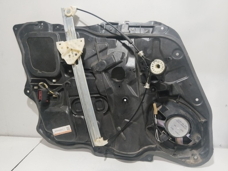 Recambio de elevalunas delantero derecho para mazda 3 berlina (bk) 1.6 crdt active referencia OEM IAM BP4K5897XG  