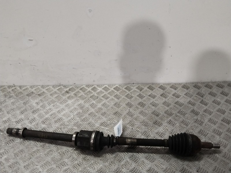 Recambio de transmision delantera derecha para renault scenic ii confort dynamique referencia OEM IAM 8200790517  