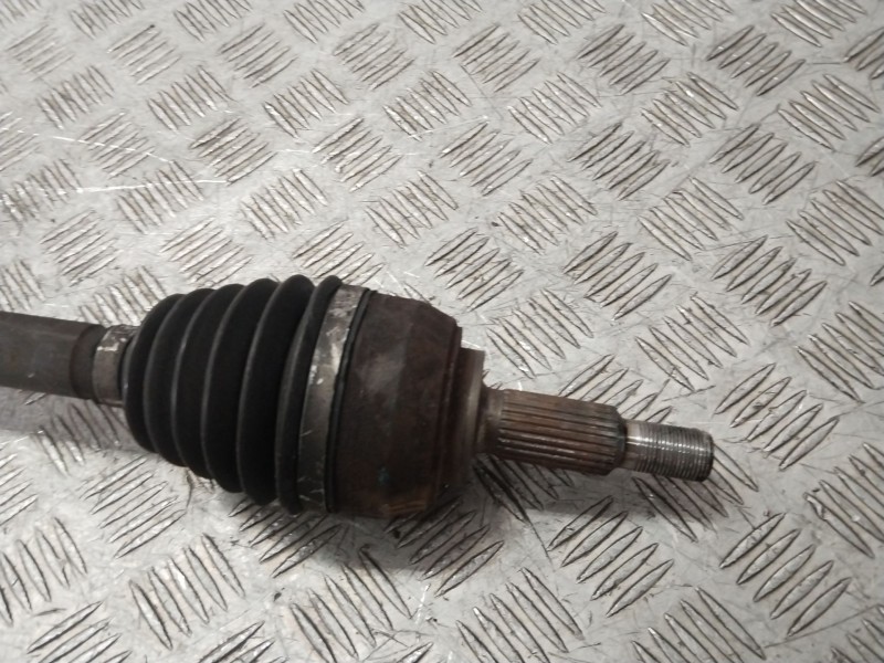 Recambio de transmision delantera derecha para renault scenic ii confort dynamique referencia OEM IAM 8200790517  