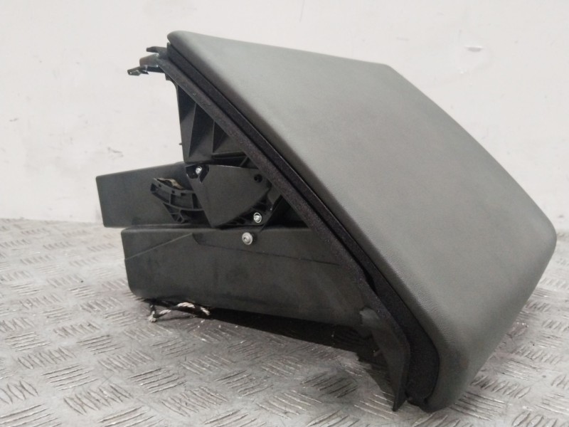Recambio de guantera para land rover range rover (lm) td6 hse referencia OEM IAM 8262214  