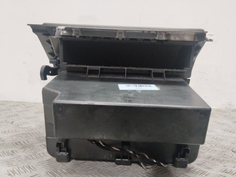 Recambio de guantera para land rover range rover (lm) td6 hse referencia OEM IAM 8262214  