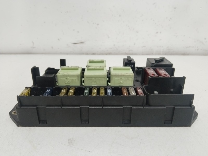 Recambio de caja reles / fusibles para land rover range rover (lm) td6 hse referencia OEM IAM YQE000350  